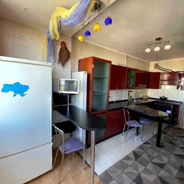 Леонтовича вул. (Бєлінського), 6