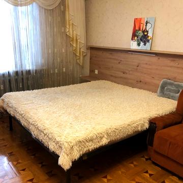 Ботанічний пров., 4