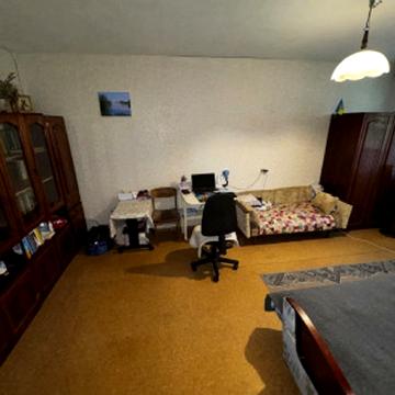 Академіка Філатова вул., 27