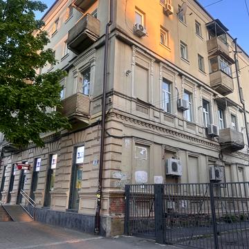 Дмитра Яворницького просп. (Карла Маркса), 105