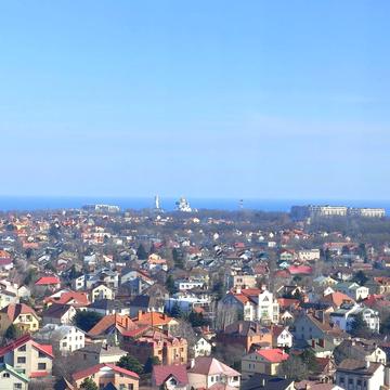 Перлинна вул., 8