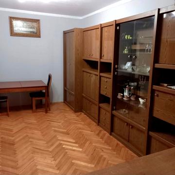 Червоної Калини просп., 7