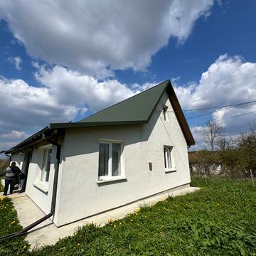 Центральна, 98