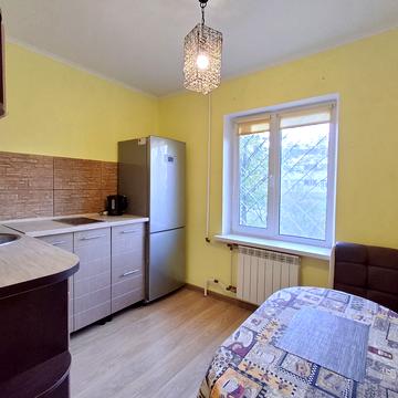 Сержа Лифаря вул. (Олександра Сабурова), 8-А