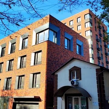Олеся Гончара вул., 40