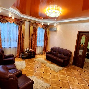 Іллі Мечникова вул., 25