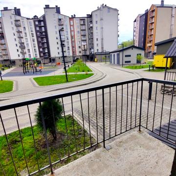 Героїв Крут вул., 8