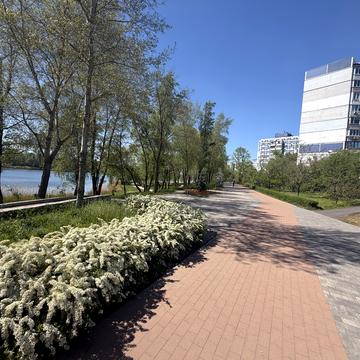 Йорданська вул. (Лайоша Гавро), 1-А