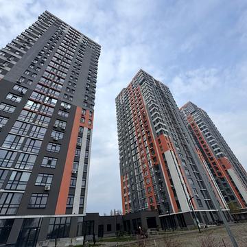 Миколи Гулака вул., 4