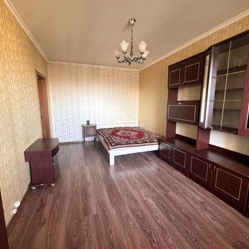 Степана Олійника вул., 3