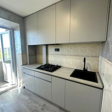 Набережна, 36