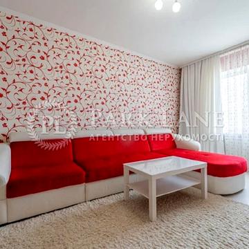 Федора Ернста вул., 8