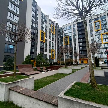 Героїв Крут вул. (Комунарів), 4/1б
