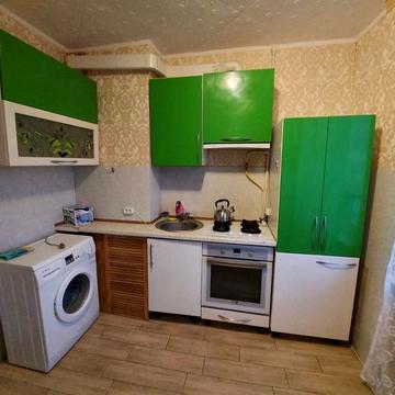 Академіка Корольова вул., 43/3