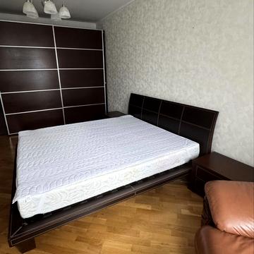 Олександра Мишуги вул., 2