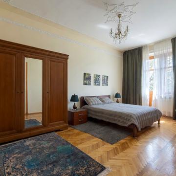 Лесі Українки просп. (Гагаріна), 23