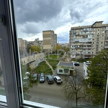 Кловський узвіз, 20