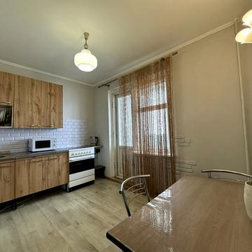 Оноре де Бальзака вул., 54