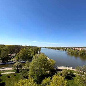 Староміська вул., 1/2