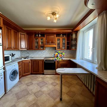 Володимира Івасюка просп. (Героїв Сталінграду), 42-Б