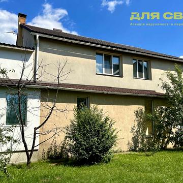 Зоряна вул., 19