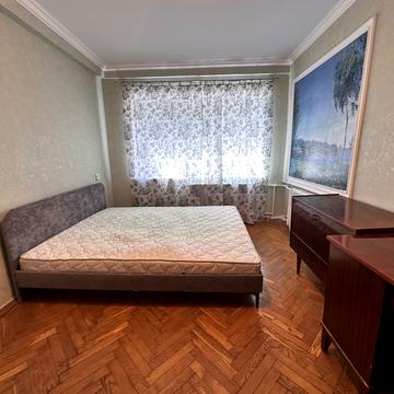 Сергія Набоки вул., 6