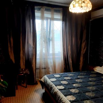 Гідропаркова вул., 1
