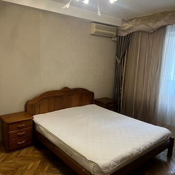 Русанівська набережна вул., 18/1