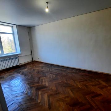 Петропавлівська вул., 93