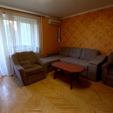 Татарська вул., 3/2