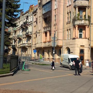 Степана Бандери вул. (), 24