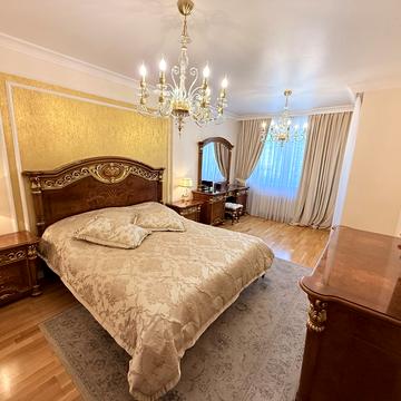 Василя Тютюнника вул. (Анрі Барбюса), 40