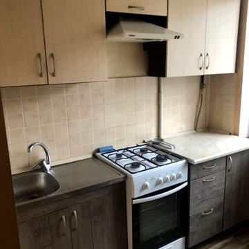 Карпатська вул., 6