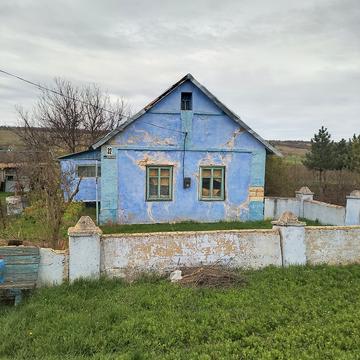 Власюка, 32