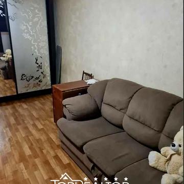 Яни Червоної вул., 9