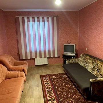 Сергія Параджанова вул., 3