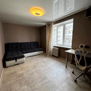 Старорізнична вул. (Куйбишева), 35