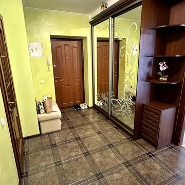 Володимира Великого вул., 12в