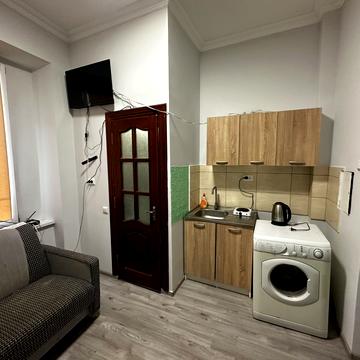 Ольги Кобилянської вул., 8