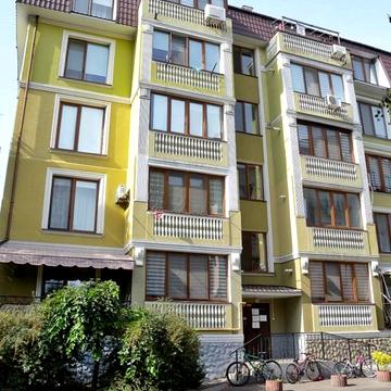 Таїрова вул., 6/2
