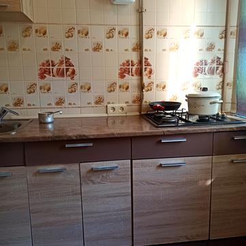 Нескорених вул., 21а