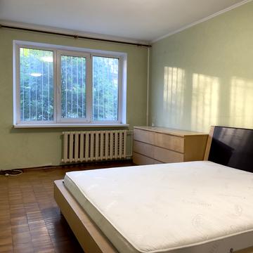 Оболонський просп., 11