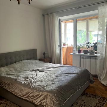 Донецька вул., 5