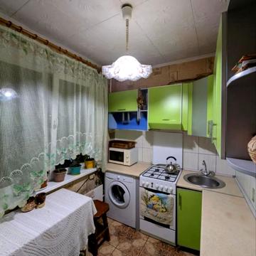 Слави просп., 9