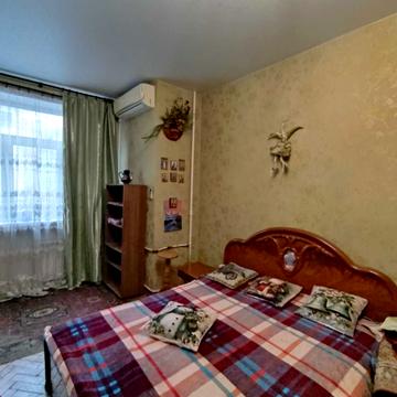 Братська вул., 5