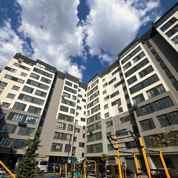 Озерна вул., (Будинок 1)