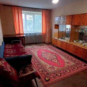 Героїв Десантників вул., 1