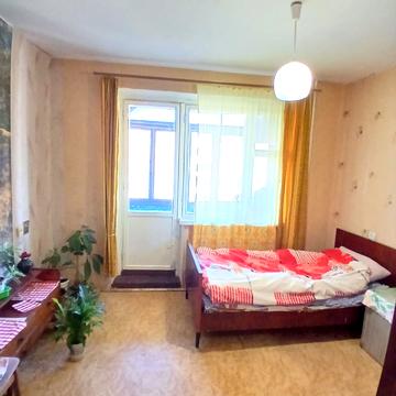Володимира Вернадського вул., 10