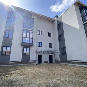 Гніванське шосе, 70