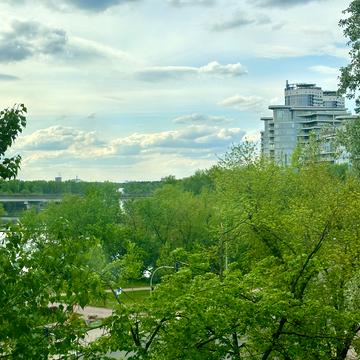 Русанівська набережна вул., 22